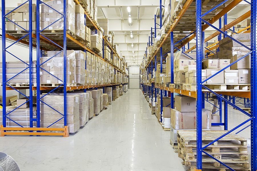 Композитный супермаркет CarboCarbo — занимается оптовой и розничной продажей вспомогательных материалов для вакуумных технологий, вакуумирования, смол и углеволокна, тканей на их основе и препрегов. 